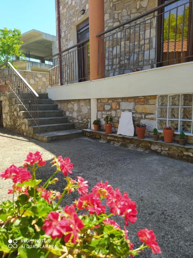 Morfili Limenaria (Thasos)