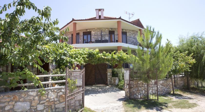 Morfili Limenaria (Thasos)